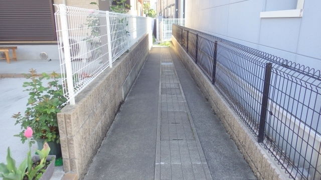 後付け可能!後悔しない目隠しフェンスの設置ポイント – 富山のエクステリア＆外構専門店癒しと幸せを運ぶステージ