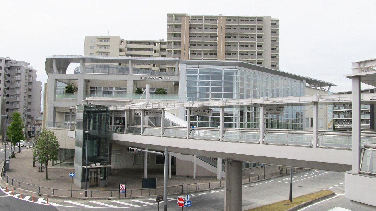 西武新宿線「特急レッドアロー」の停車駅はどこ？【初めての買い方/乗り方】 | 西武沿線スマポート