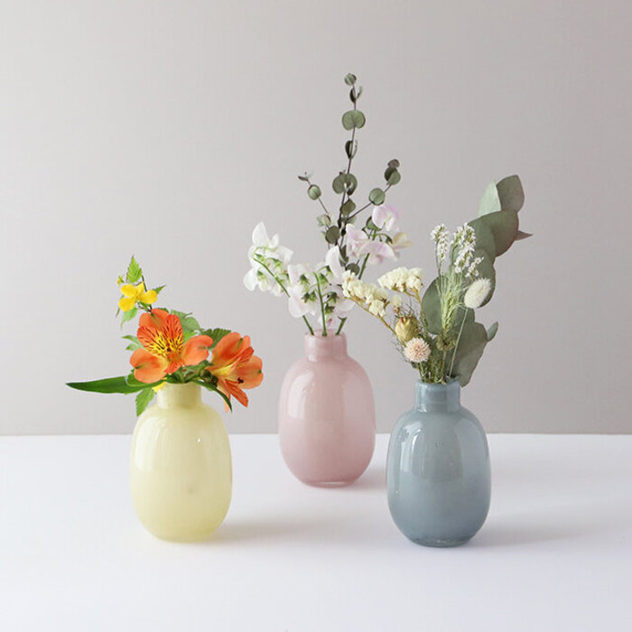 花瓶やランプにアレンジ！空き瓶リメイク術総集編RoomClip mag暮らしとインテリアのwebマガジン