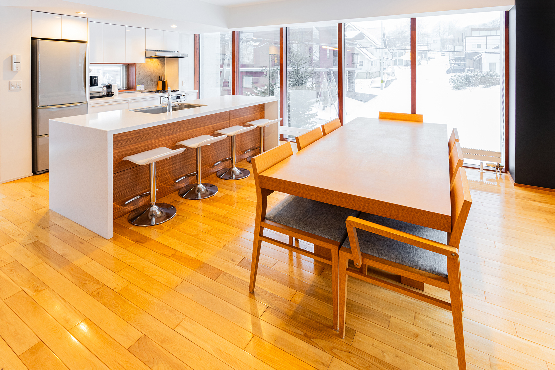 日本テレビ系列「高嶺の花」のお部屋インゾーネの家