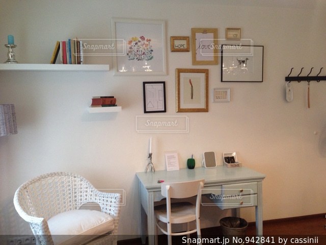 女子力高め♡リラックスできる、女の子の寝室RoomClip mag暮らしとインテリアのwebマガジン