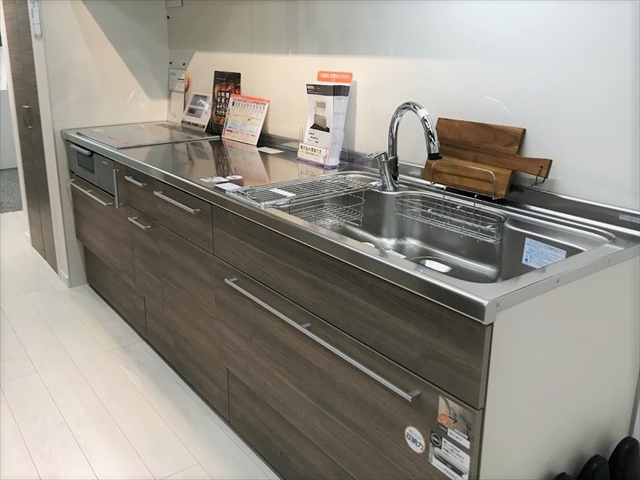 楽天市場 食器 水切り かご 食器水切りラック 水切りかご 水が流れる トレー付き バスケット 一人食 家族 食器 収納 キッチン収納 大容量食器置き 皿立て : Glowcart楽天市場店