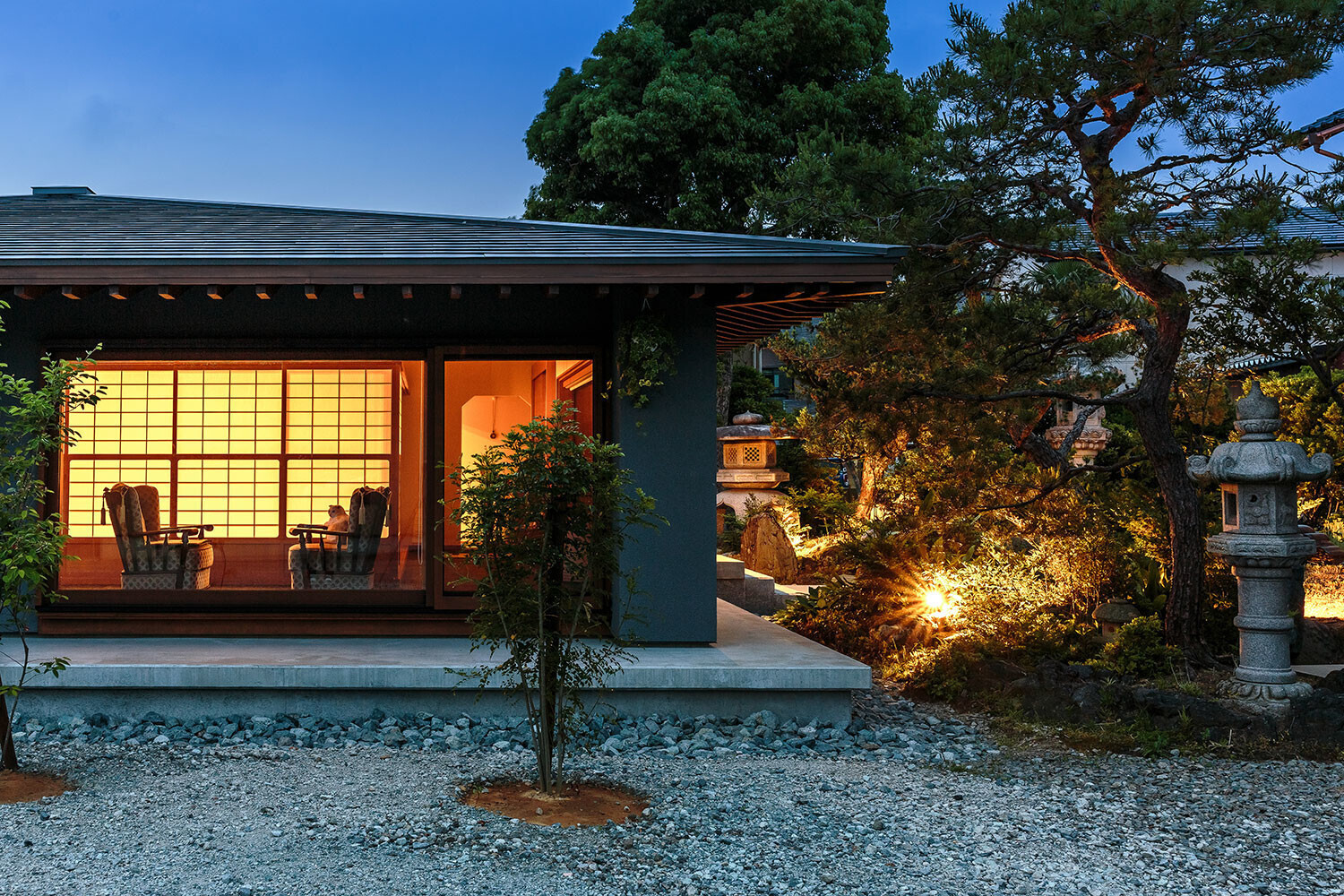 純和風住宅 外観 『蓬莱の家』独り暮らしと集まる家- 外観事例SUVACO スバコ