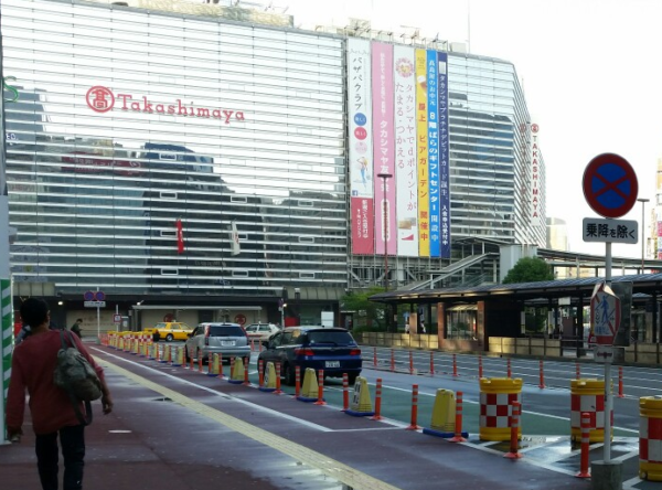 横浜駅のベストな待ち合わせスポットはどこ？ - [はまれぽ.com]