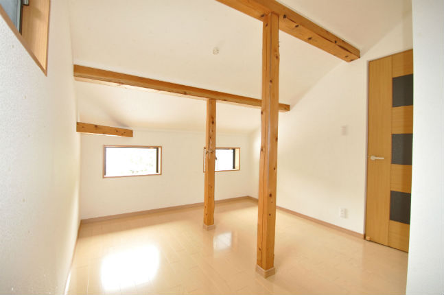 屋根裏収納」のアイデア 7 件屋根裏収納, 小屋裏収納, 部屋 インテリア