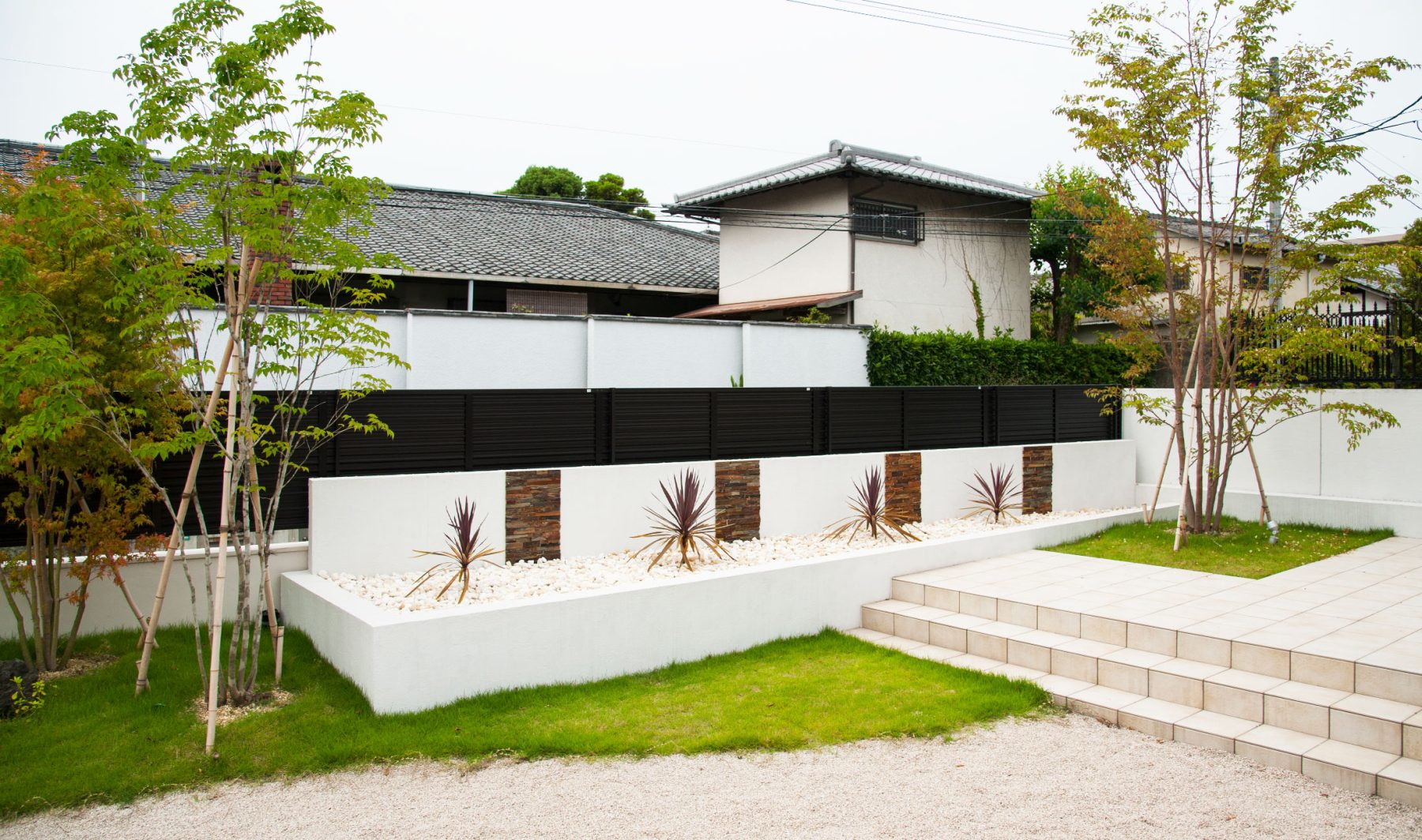 Amazon受注生産品 キロスタイル 視線カットフェンス 2スパンセット 距離4m×高さ172cm 上段92cmのみ 日本製 目隠し 後付けアルミ フェンス 2段支柱付 プライバシー ステンカラーフェンス・垣