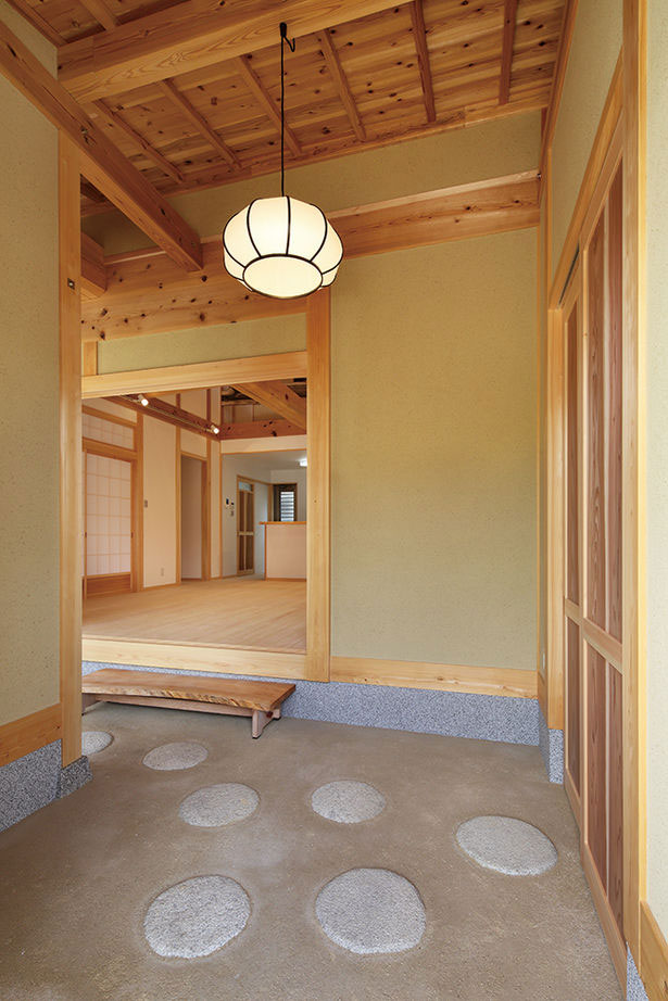 和風玄関インテリアの魅力：実例5選と演出のコツインテリアまとめサイト -LUV INTERIOR