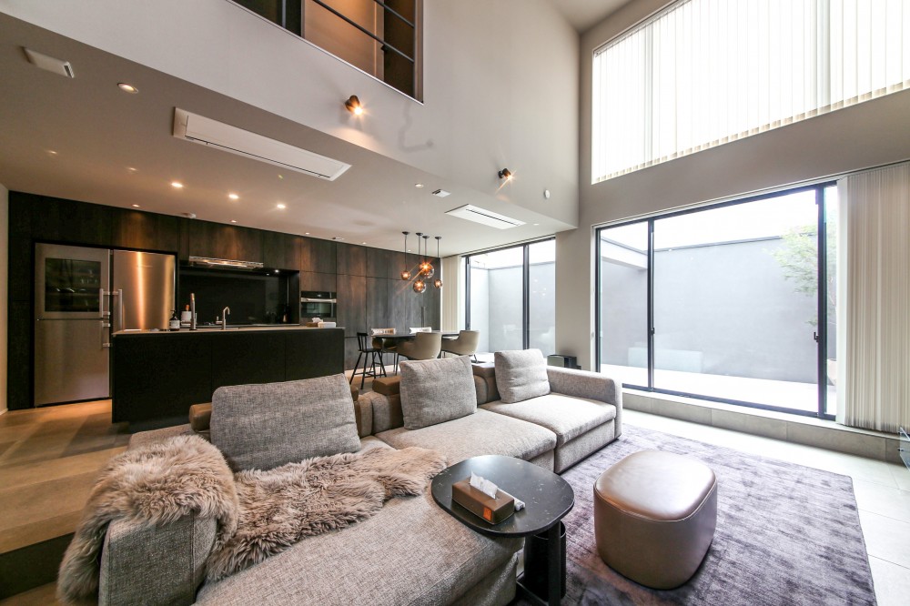 ラグジュアリーなリビングはこう作る！インテリア・家具・照明のアイデア集SUVACO スバコ