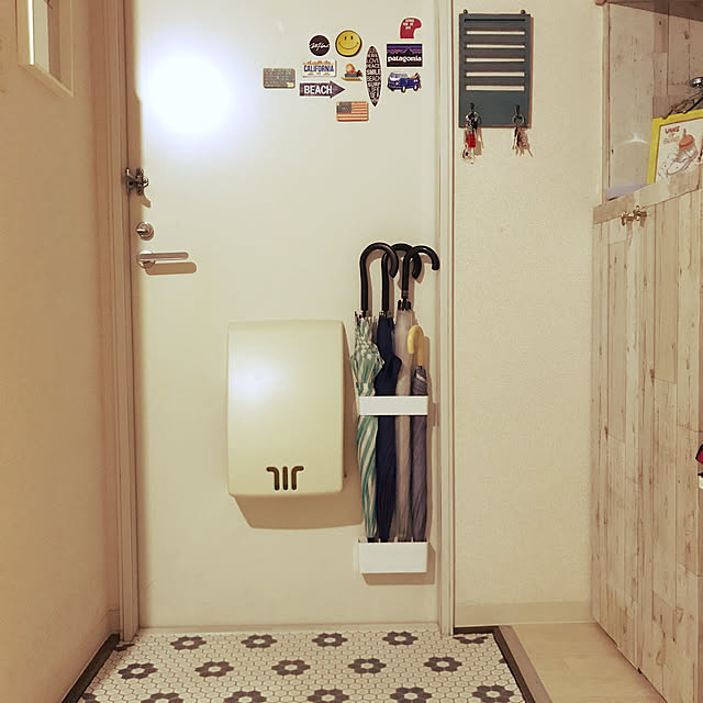 マンションの暗い、狭い玄関をおしゃれにする8つのコーディネート方法＆実例中古マンション・戸建てリノベーション＆リフォーム