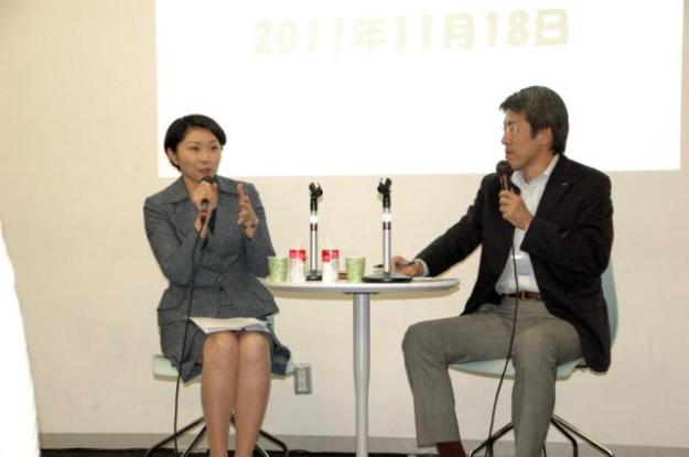 自民党役員人事】小渕優子選対委員長が涙で釈明 - Moment日刊ゲンダイ