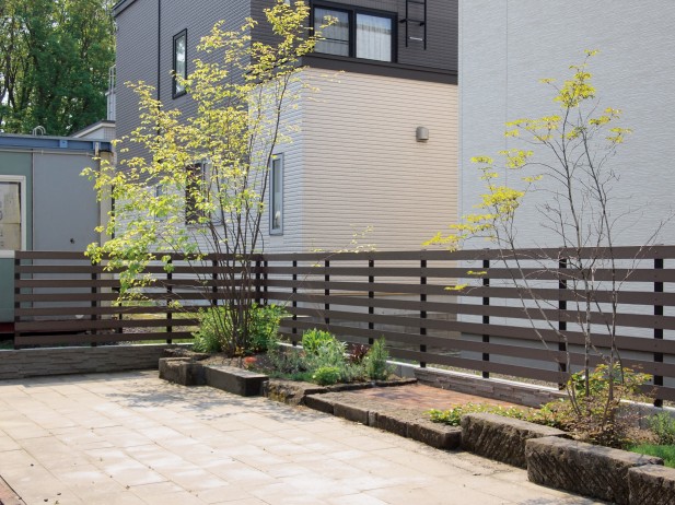 札幌市北区：庭外構工事施工事例土木事業札幌の光回線・通信・電気・電話工事なら株式会社コーセイへ