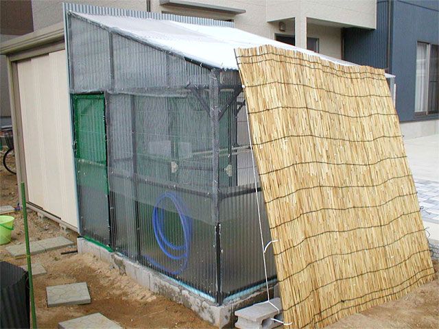 ≪画像と動画で、組立順 の参考図をご紹介！≫ 基礎・根太は単管パイプで丈夫に作ろう！ ウッドデッキデッキ-2単管パイプで作る単管パイプ のDIYや組み方の学習なら単管DIYランド