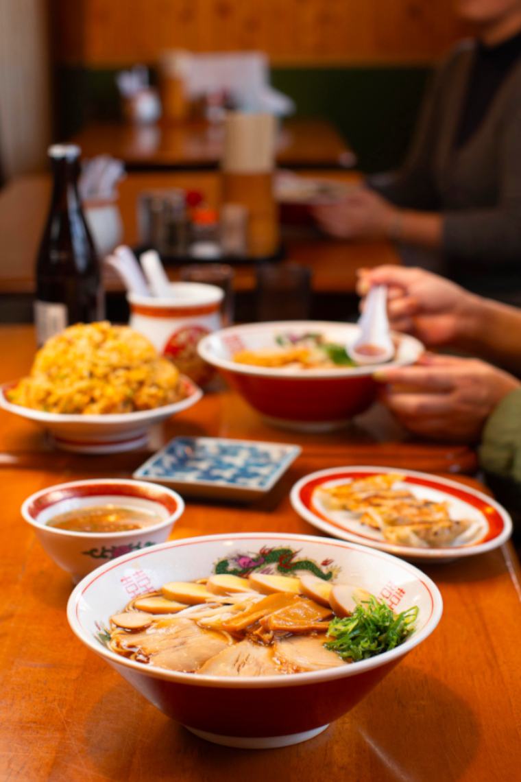 きらく苑】納豆と長ネギの香りで食欲全開！リピート必至の納豆チャーハン｜新潟市中央区