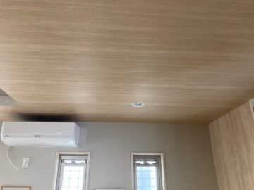 木目の天井がおすすめの4つの理由。失敗しないためのポイントや種類も解説 - DAIKEN