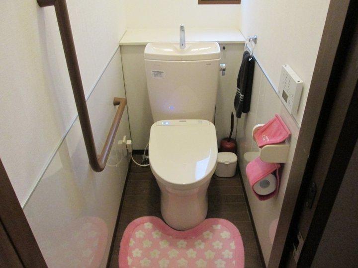 トイレの腰壁パネル張り費用は？ 6万～10万円リフォーム成功学