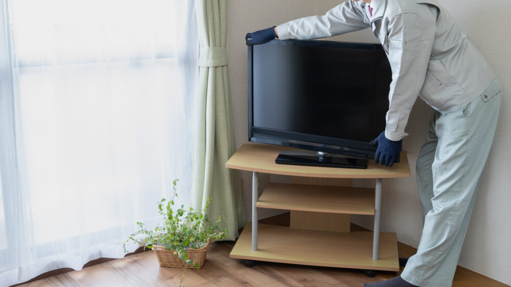 部屋の角にきれいなテレビ収納と風水を一気に実現する方法