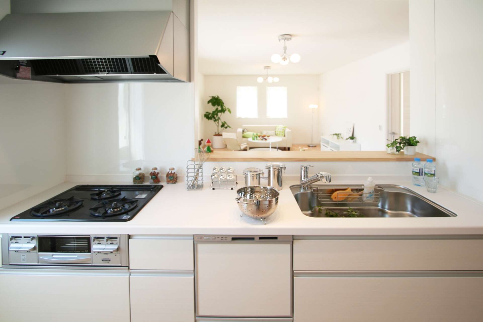 新築平屋の価格相場は？費用を抑える方法とメリット・デメリットを解説お役立ち情報一建設のリーブルガーデン