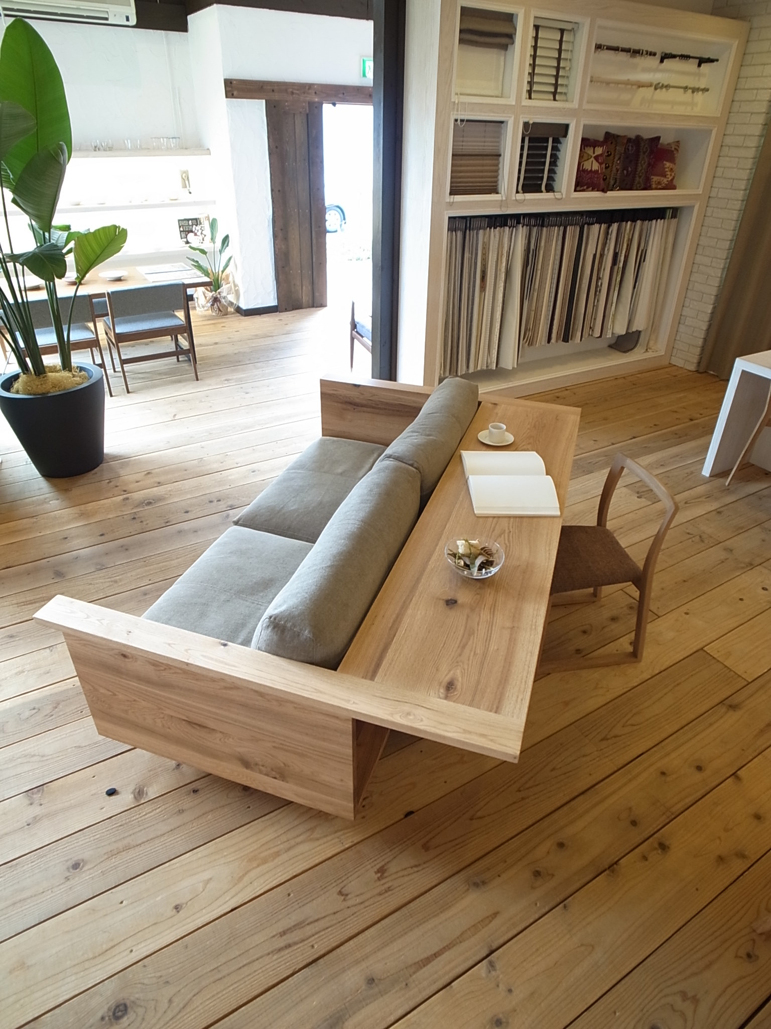 北の住まい設計社 Wood Frame Sofa Classic Lきたのすまいせっけいしゃ ウッドフレーム ソファ クラシック L -インテリア・家具通販 FLYMEe