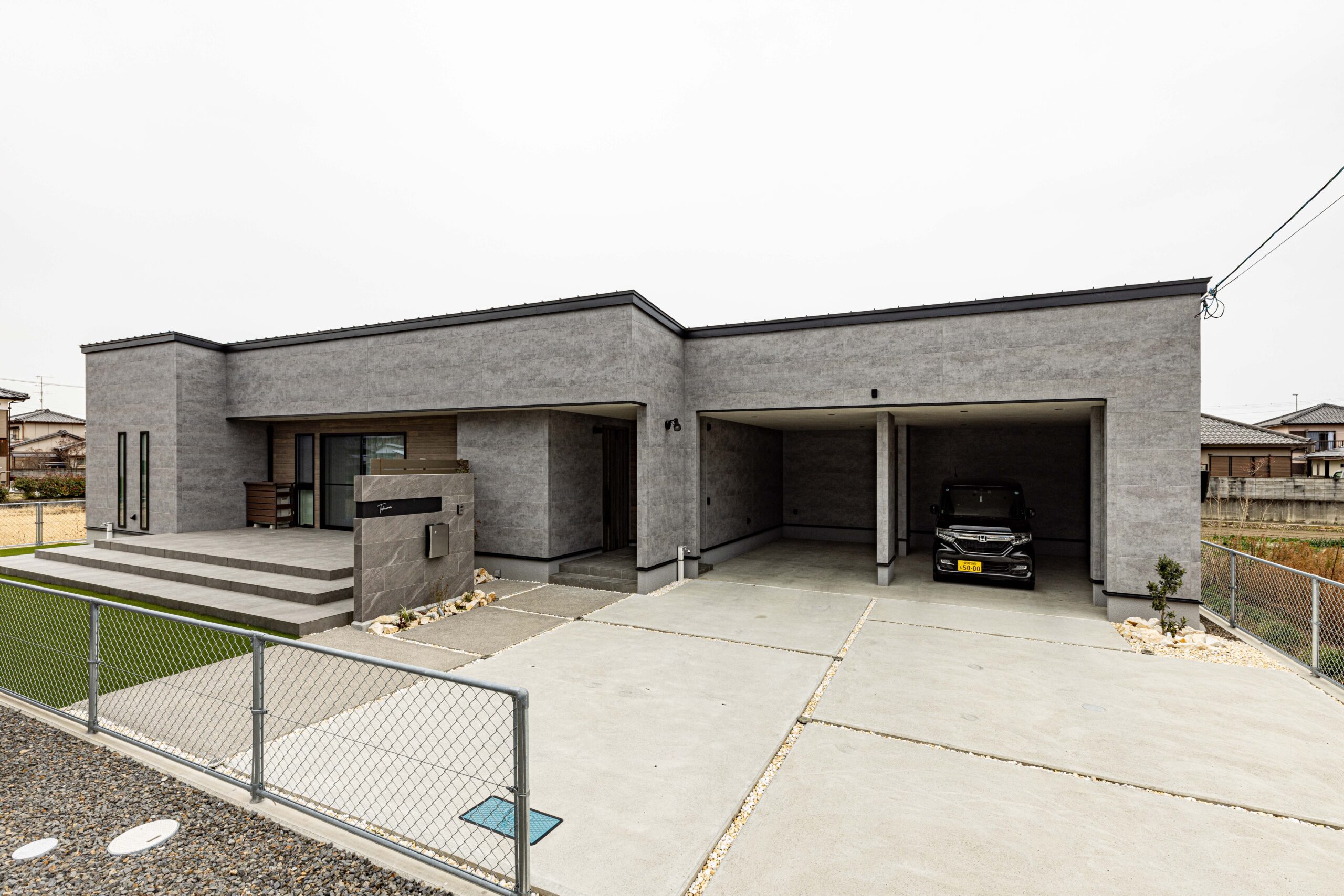 グレージュの外壁が人気の理由とは？– シンプルだけど上品に見せる家づくりのポイント –brooms株式会社グラムス