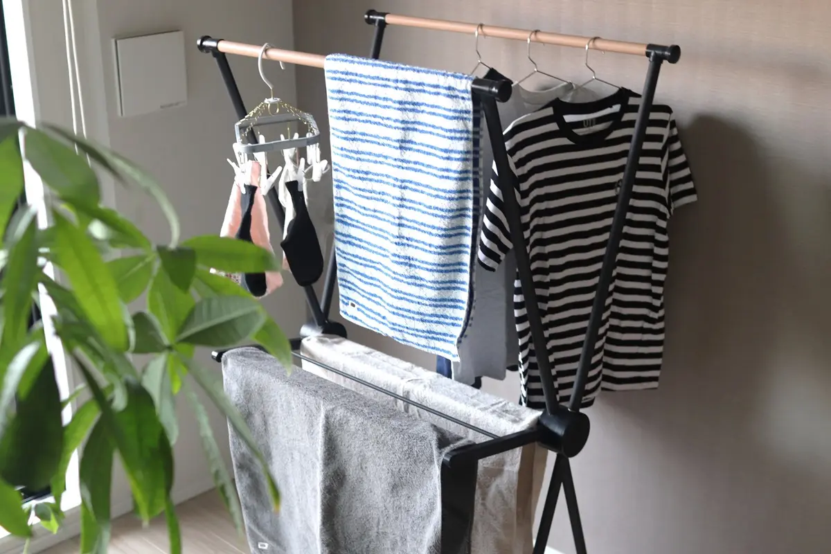 クロス洗濯物干しハンガーラック コンパクト収納 室内干し ONLR-0066を激安で販売する京都の村田家具
