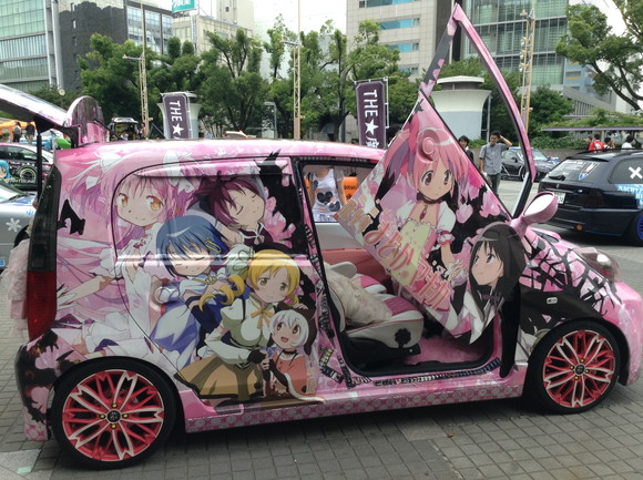 【18禁車】妖艶なエロ仕様のデュトロ！これで仕事車って大丈夫なの!?