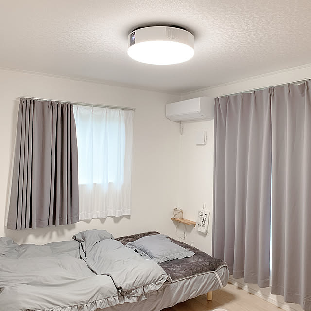 グレーの壁紙とどんな色のカーテンを合わせる?5つのパターン&実例36選インテリアFORCE