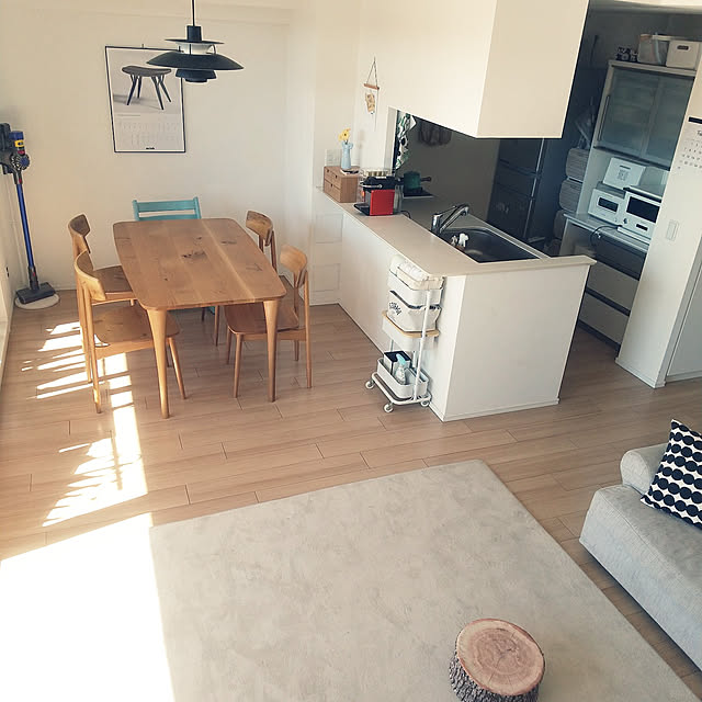 横長リビングのおしゃれなレイアウト実例家事動線と景色のいい間取り注文住宅ブルーハウスデザイン・性能・リゾートライフ、愛知、名古屋、豊橋、豊川、岐阜ならお任せください