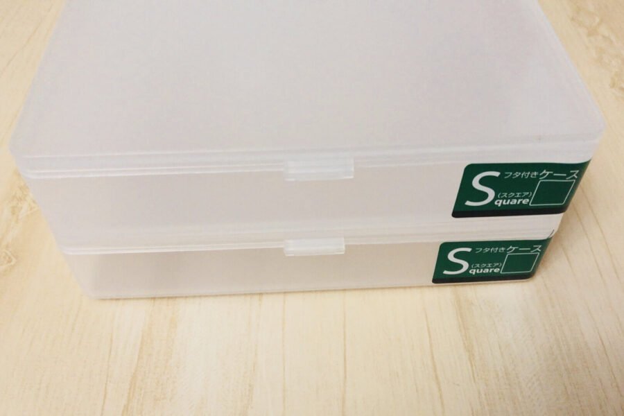 100均セリアのフタ付きケースが小物収納に便利！活用法や種類をブログでレポート