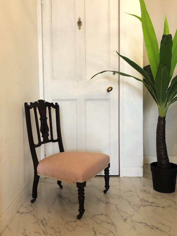 アンティーク・ヴィンテージのイスの種類と特徴！その選び方の紹介。BLOG