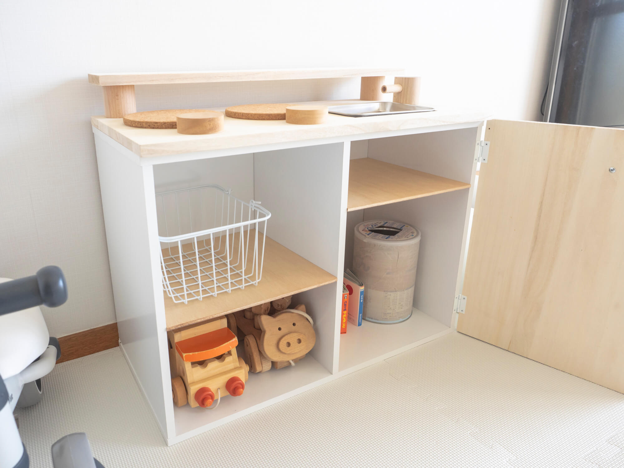 カラボで本格！ ままごとキッチン 前編 シンク・IH・冷蔵庫 ‣ めかぶかあちゃんのどんどこ子育て