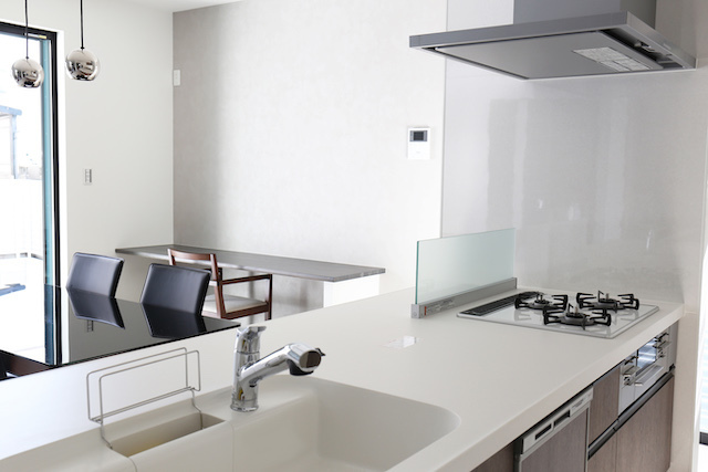 価格例あり 二世帯住宅のキッチンはどうするべきか？別々と共有のメリット・デメリット愛知・岐阜の新築・注文住宅は新和建設