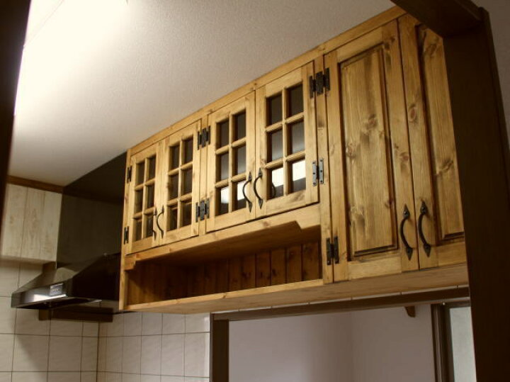 キッチン上のスペースを有効活用！「吊り戸棚」の使い方＆収納アイデア集キナリノ