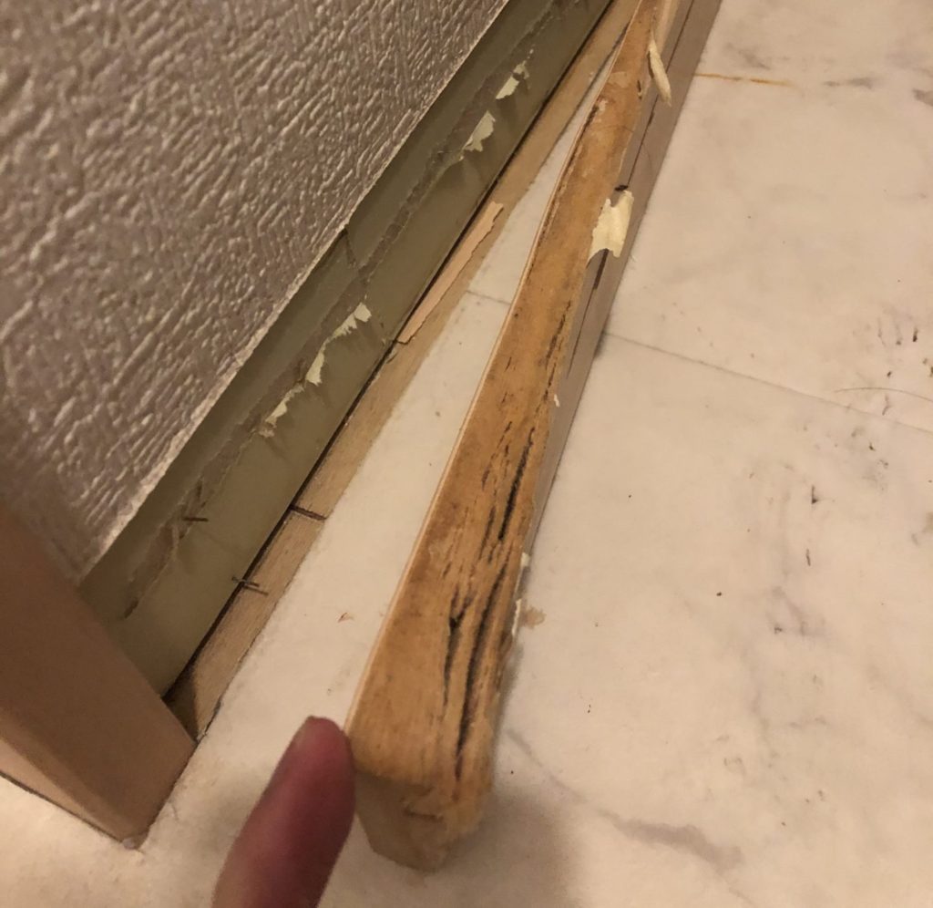 DIY 自分で巾木 幅木 交換してみた。費用と必要な道具は