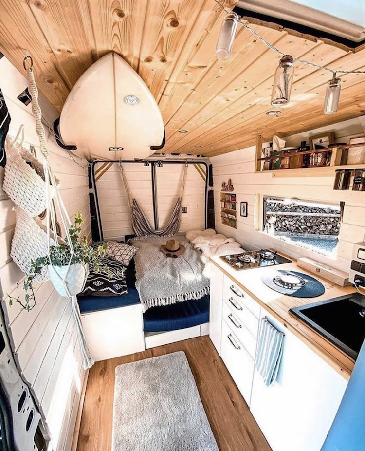 牽引免許不要の軽自動車からゴージャスモデルまで選り取り見取りの「キャンピングトレーラー」最前線@DIME アットダイム