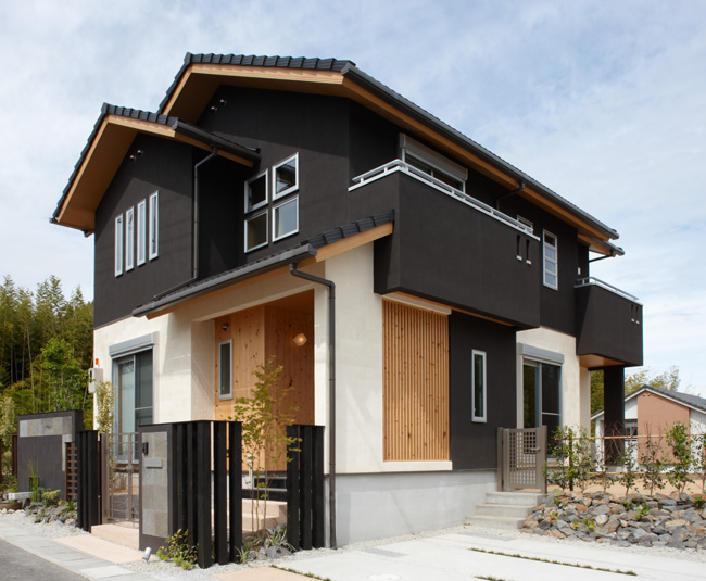 ナチュラルモダンな外観画像特集新築注文住宅のおしゃれな外観デザインのポイント注文住宅ブルーハウスデザイン・性能・リゾートライフ、愛知、名古屋、豊橋、豊川、岐阜ならお任せください