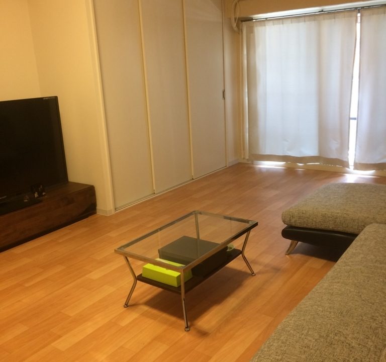 ミニマリストの暮らし方 Part1心地よく過ごすためのリノベーションと収納の工夫ToKoSie ー トコシエ