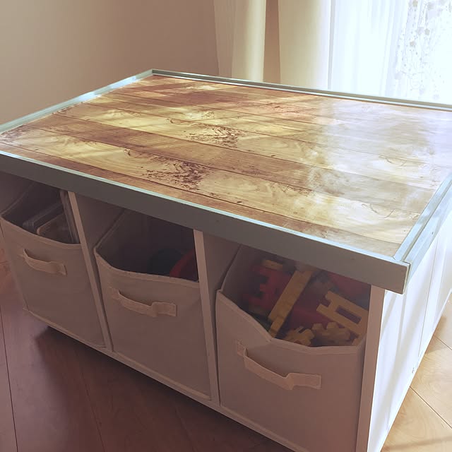 はじめてのDIY 20年もののカラーボックスにリメイクシートを貼ってみたLEE