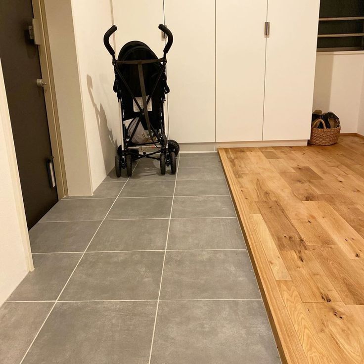 サンワカンパニーの床 壁用タイル、私が全てご紹介します。ブログ平沢工務店茨城県土浦市・つくば市