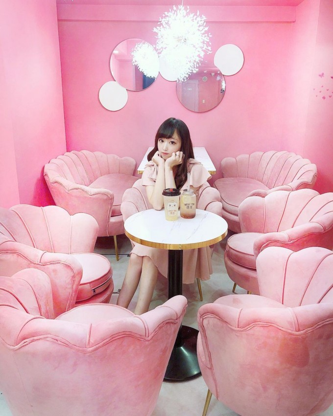 283,244 ピンク 空間 Stock Photos, High-Res Pictures, and Images - Getty Images