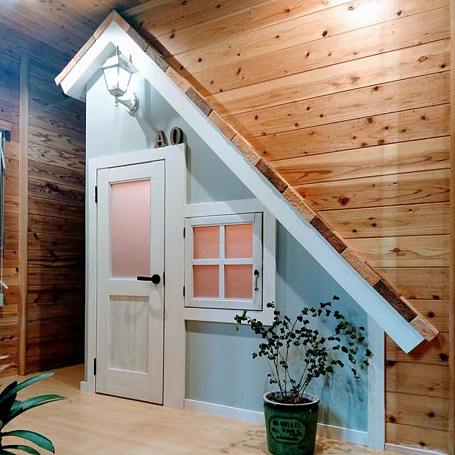 階段下スペースの活用法とは？おしゃれにみせる階段下の有効活用術を伝授WOODONE ウッドワン マガジン広島の住宅建材メーカーWOODONE ウッドワン が発信する住宅オウンドメディア