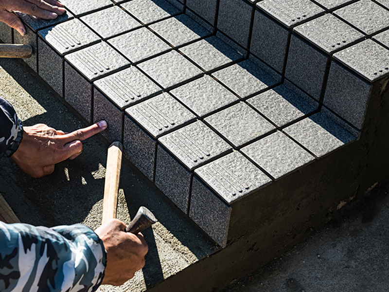 玄関タイル割れ補修浜松市浜北区のリフォームハマニウェルリビング