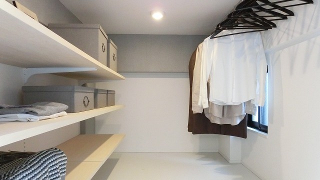 上手を叶えるウォークインクローゼットの作り方＆おしゃれな実例収納建築家と創る輸入住宅「ロビンスジャパン」