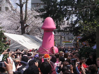 金山神社 かなまら祭 川崎大師 -