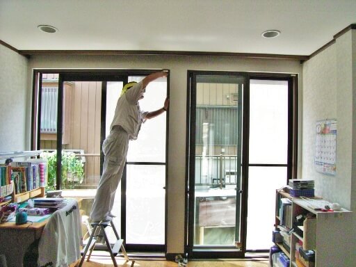 掃き出し窓への内窓設置は効果が高い？費用や注意点をご紹介玄関ドア・窓リフォーム 全国1位の技術と価格玄関ドアマイスタ