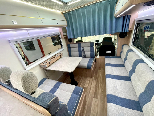 新型キャンピングカー紹介キャンピングカーの株式会社レクビィ