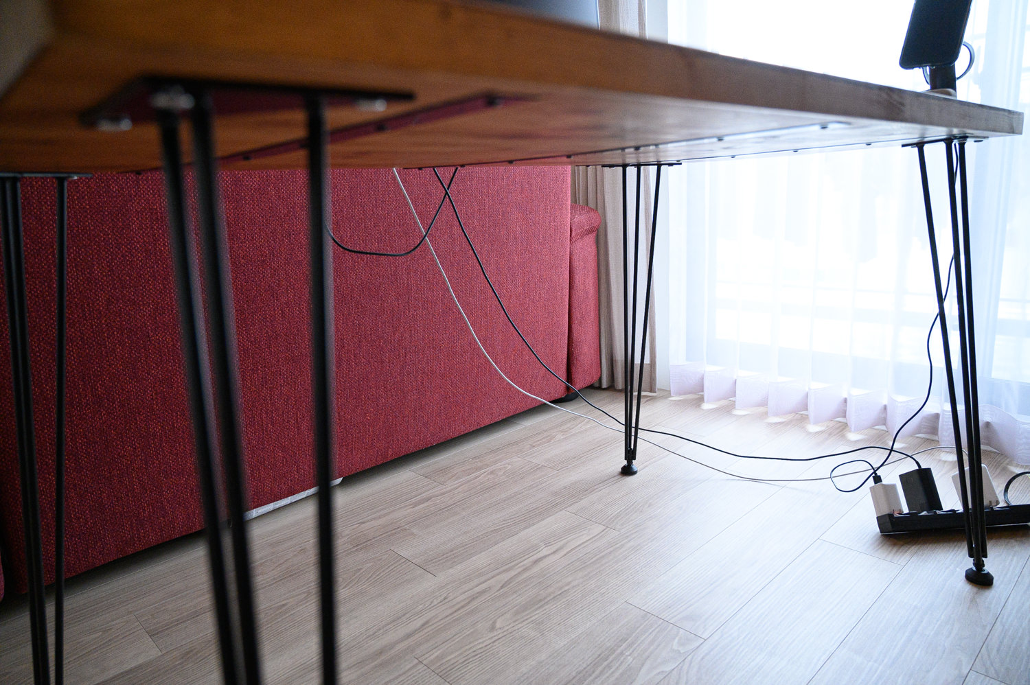 理想のアイランド型デスクを作る：ケーブルが見えないスッキリした配線レイアウトをお手軽に構築Japan Nomad 〜旅と山と写真のブログ