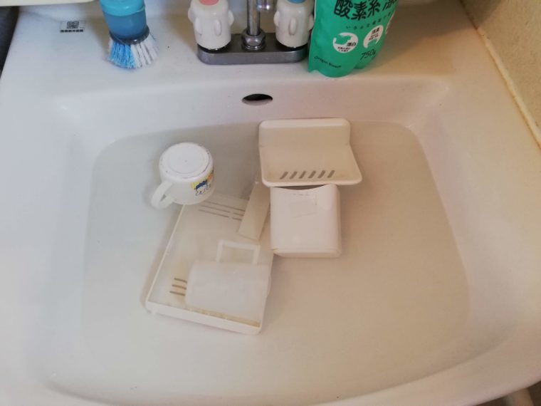 手間なく簡単に汚れを落とせる、キッチン掃除におすすめつけ置きパウダー＆撥水スプレーKrasoクラソブログフェリシモ