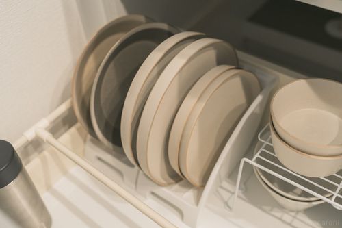 セリア・ダイソー「キッチンにちょうどいい」「形がすっきりで好き」カトラリー収納アイデア4選たまひよ