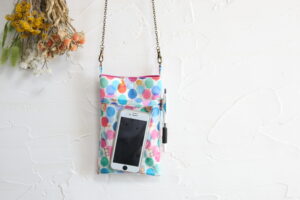 楽天市場 ストラップホルダー クリア キーホルダー チェーン PVCケース ストラップ 引っ掛け 透明 デコ クリアファイル ショルダー スマホバンド スマホバンド クリアホルダー シート : ハンドメイドパーツ・雑貨 Lieben