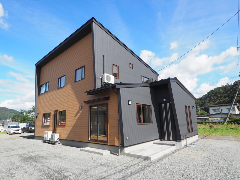 デザインにこだわった若い家族の家 クールな外観が地域でも目を引く存在に工務店がつくるいい家工務店を探すなら いい家ネット